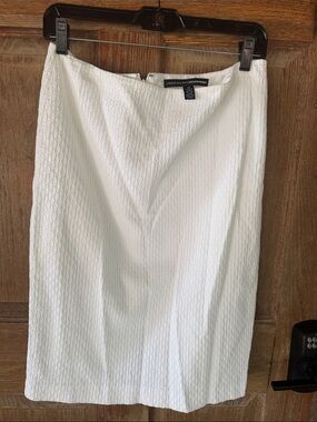 Linda Allard Ellen Tracy White Textured Pencil Skirt